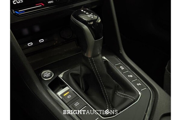 Volkswagen Tiguan R-Line Business 1.5 TSI 149pk 2021, X-449-JR