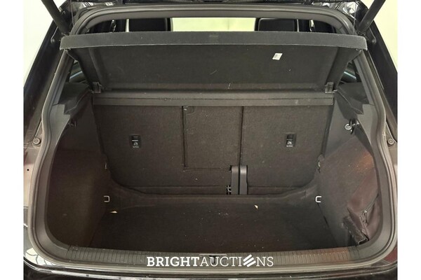 Volkswagen Tiguan R-Line Business 1.5 TSI 149pk 2021, X-449-JR