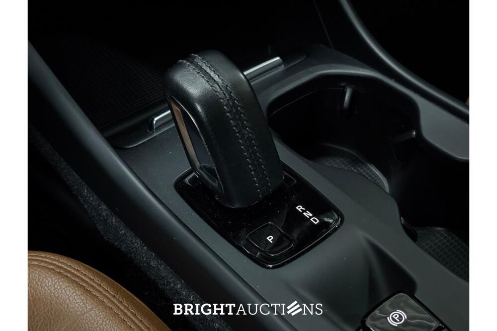 Volvo XC40 T3 Momentum Pro 1.5 163pk 2019, G-553-VP