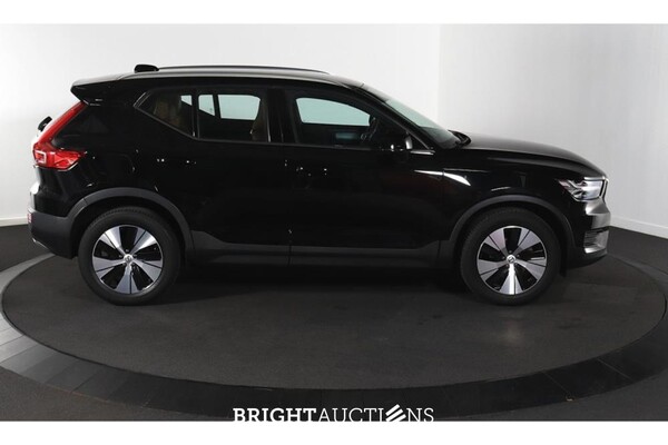Volvo XC40 T3 Momentum Pro 1.5 163pk 2019, G-553-VP