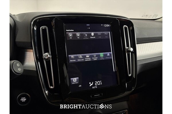 Volvo XC40 T3 Momentum Pro 1.5 163pk 2019, G-553-VP