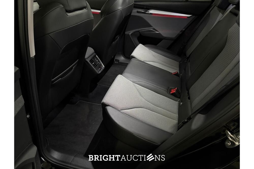Škoda Enyaq 60 179pk 2023 (Origineel-NL), T-496-HZ