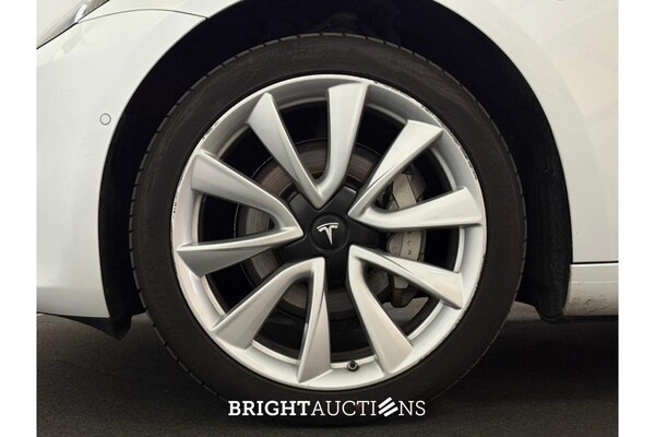 Tesla Model 3 Standard RWD Plus 60 kWh 238pk 2019 (Origineel-NL), G-784-FR