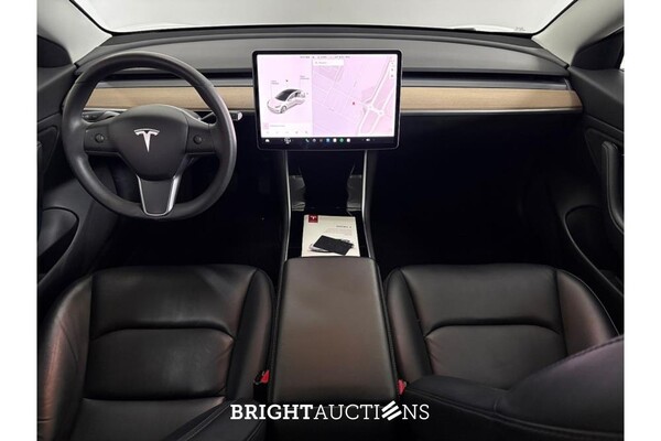 Tesla Model 3 Standard RWD Plus 60 kWh 238pk 2019 (Origineel-NL), G-784-FR