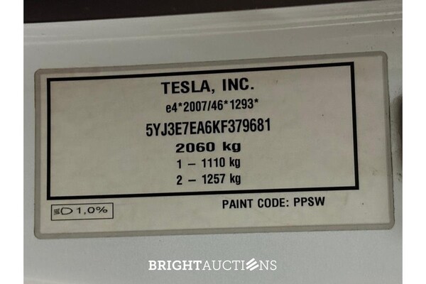 Tesla Model 3 Standard RWD Plus 60 kWh 238pk 2019 (Origineel-NL), G-784-FR