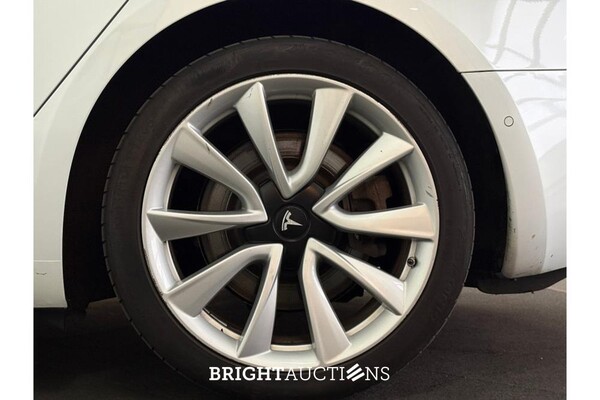 Tesla Model 3 Standard RWD Plus 60 kWh 238pk 2019 (Origineel-NL), G-784-FR