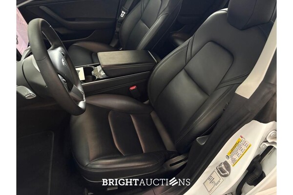 Tesla Model 3 Standard RWD Plus 60 kWh 238pk 2019 (Origineel-NL), G-784-FR