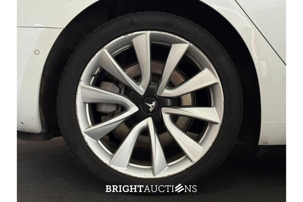 Tesla Model 3 Standard RWD Plus 60 kWh 238pk 2019 (Origineel-NL), G-784-FR