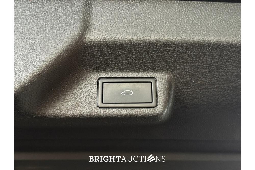 Volkswagen ID. Buzz Pro 8 Intro 77 kWh 204pk 2022 (Origineel-NL), R-302-TD