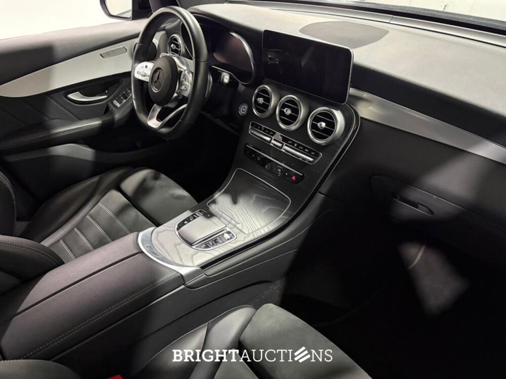 Mercedes-Benz GLC300e Business Solution AMG 4MATIC 333pk 2022 (Origineel-NL) GLC-Klasse, P-165-JP
