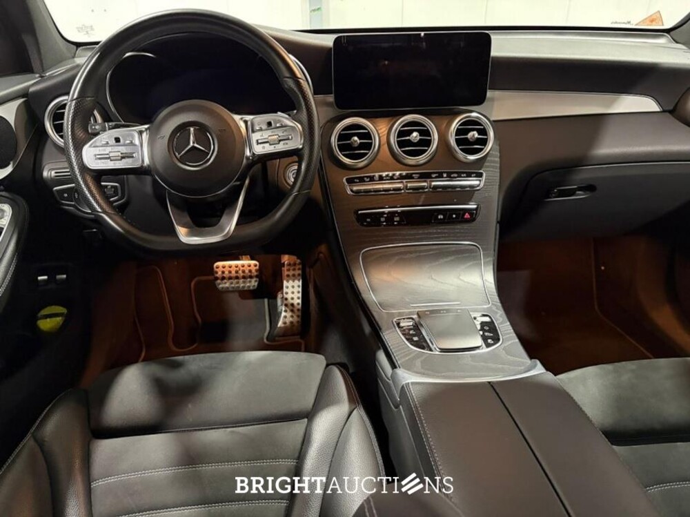 Mercedes-Benz GLC300e Business Solution AMG 4MATIC 333pk 2022 (Origineel-NL) GLC-Klasse, P-165-JP
