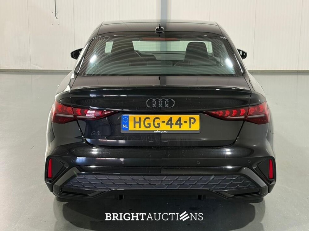 Audi A3 Limousine 30 S edition TFSI 116pk 2025 (Origineel-NL), HGG-44-P