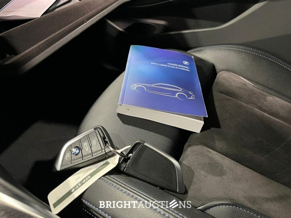 BMW 320e 3-serie M-pakket 272pk 2024 3-Serie, KFP-27-P