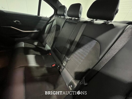 BMW 320e 3-serie M-pakket 272pk 2024 3-Serie, KFP-27-P