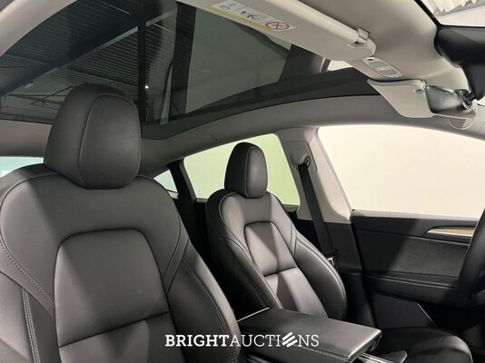 Tesla Model Y RWD 58 kWh 238pk 2023 (Origineel-NL), S-906-XB
