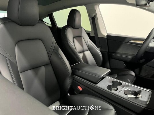 Tesla Model Y RWD 58 kWh 238pk 2023 (Origineel-NL), S-906-XB
