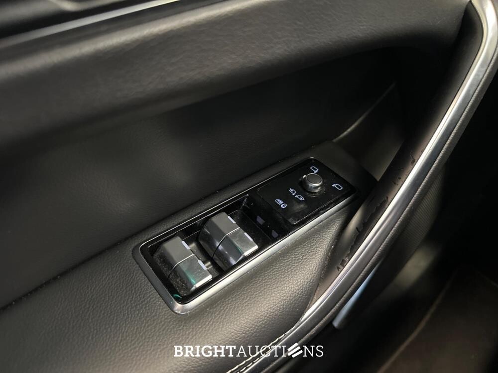 Jaguar F-PACE P400e PHEV R-Dynamic S 2.0 443pk 2021, R-154-VJ