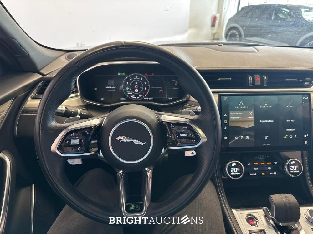 Jaguar F-PACE P400e PHEV R-Dynamic S 2.0 443pk 2021, R-154-VJ