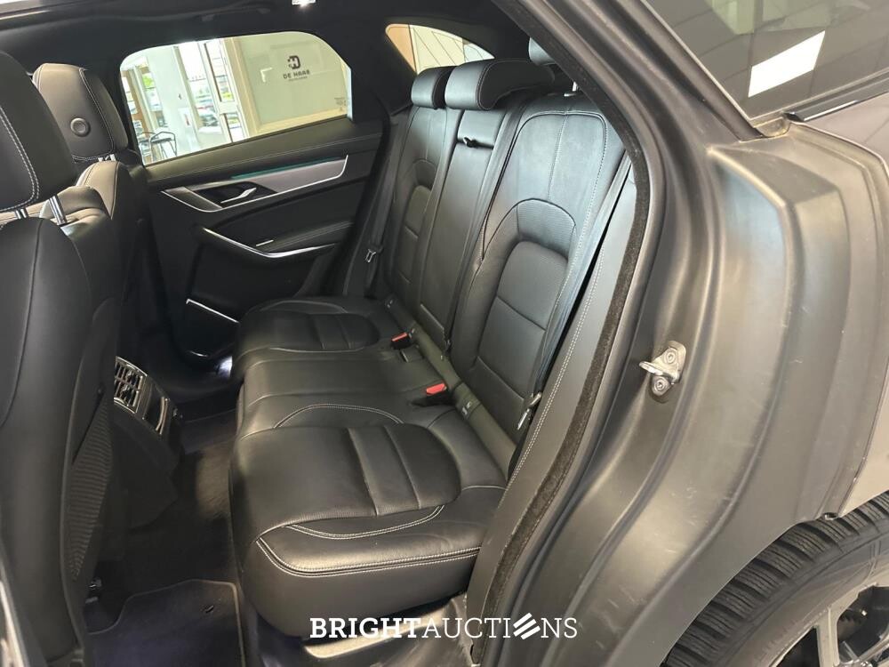 Jaguar F-PACE P400e PHEV R-Dynamic S 2.0 443pk 2021, R-154-VJ