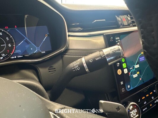 Jaguar F-PACE P400e PHEV R-Dynamic S 2.0 443pk 2021, R-154-VJ