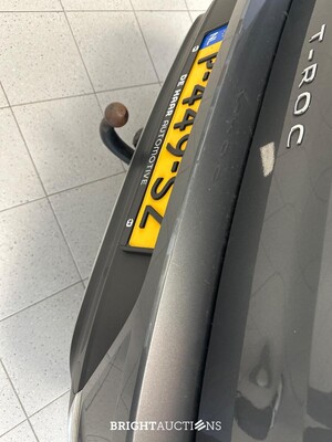 Volkswagen T-Roc Business 1.5 TSI 150 pk 2021, P-449-SZ
