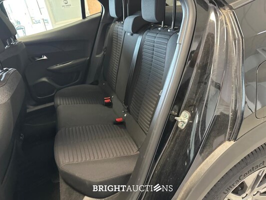 Peugeot 2008 e- EV Active Pack 50 kWh 136 pk 2022, S-143-NT