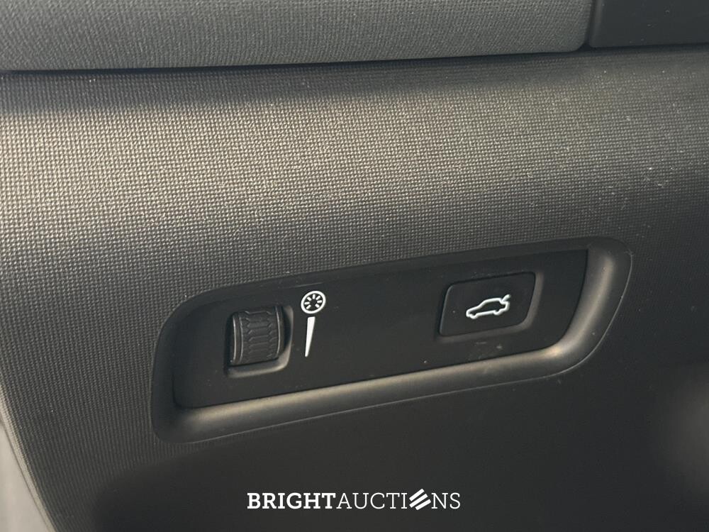 Polestar 2 Long Range Dual Motor Launch Edition 78 kWh 408 pk 2021 (Origineel-NL), L-110-JS