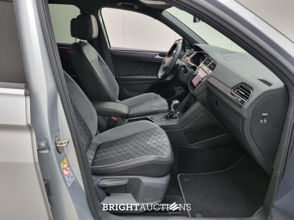 Volkswagen Tiguan R-Line Business 1.5 TSI 150pk 2022 (Origineel-NL), N-513-XL