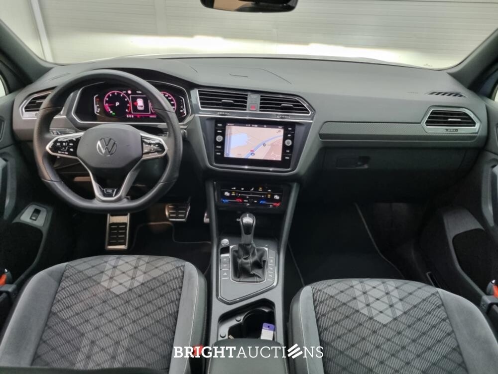 Volkswagen Tiguan R-Line Business 1.5 TSI 150pk 2022 (Origineel-NL), N-513-XL