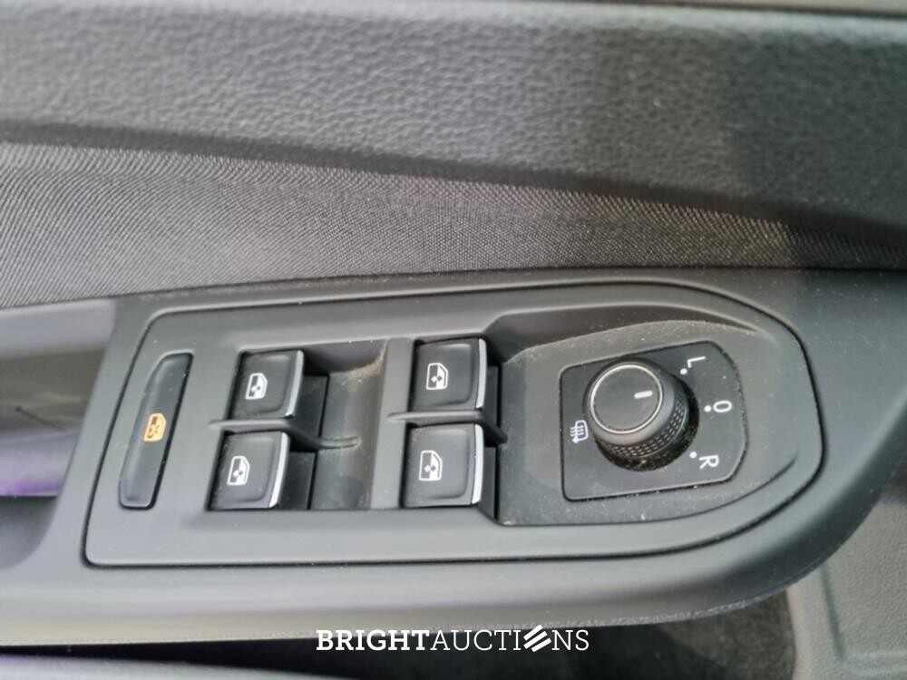 Volkswagen Golf eTSI R-Line Business 1.5 150pk 2021, P-346-VV