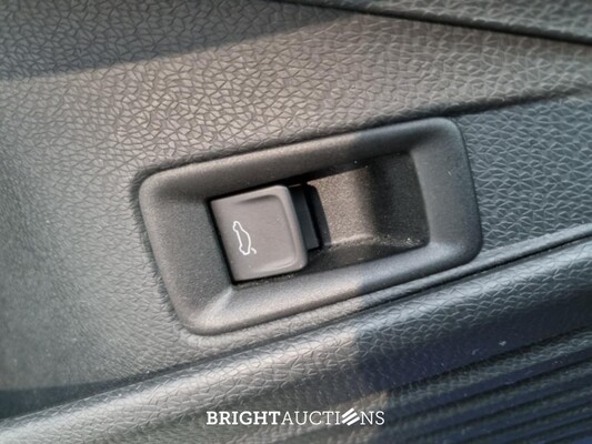 Volkswagen ID.4 First Max 77 kWh 204pk 2021, P-889-BS