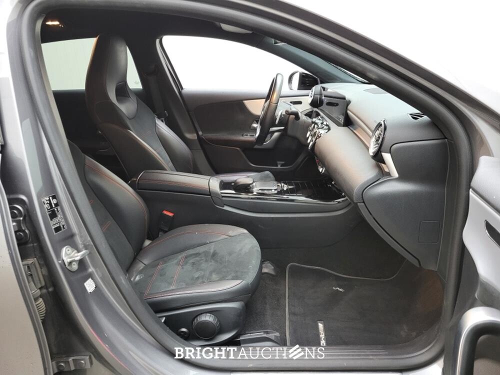 Mercedes-Benz A180 Business Solution AMG 136pk 2022 (Origineel-NL) A-klasse, P-952-KT