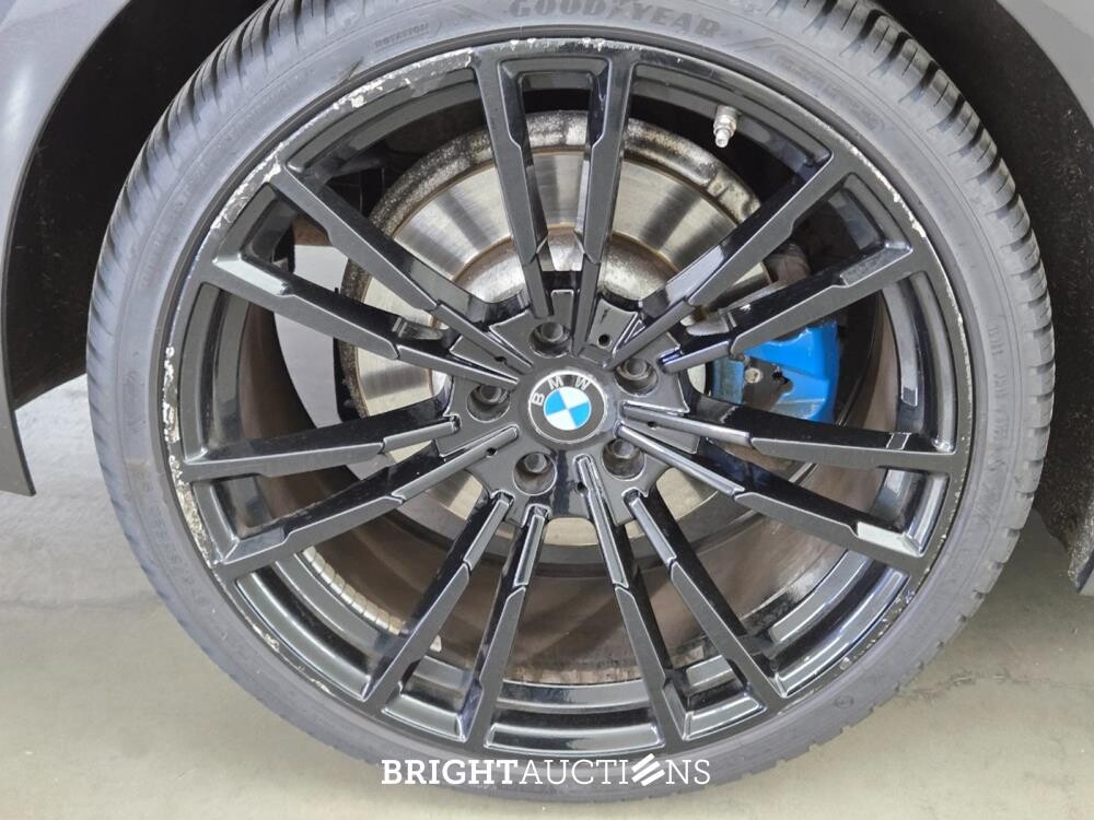 BMW 530i xDrive 5-serie Touring High Executive 252pk 2017 5-Serie, L-411-DR