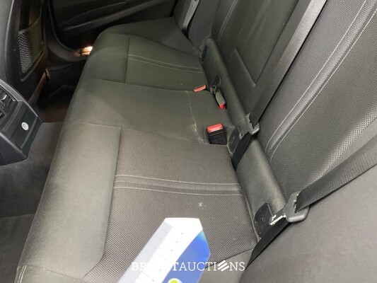 BMW 330d 3-serie Touring Centennial High Executive 258pk 2016 3-Serie, TX-814-B