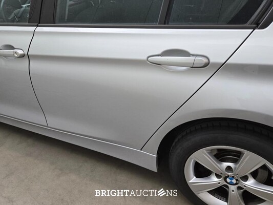 BMW 316i 3-serie Business 136pk 2016 (Origineel-NL) 3-Serie, JR-303-F