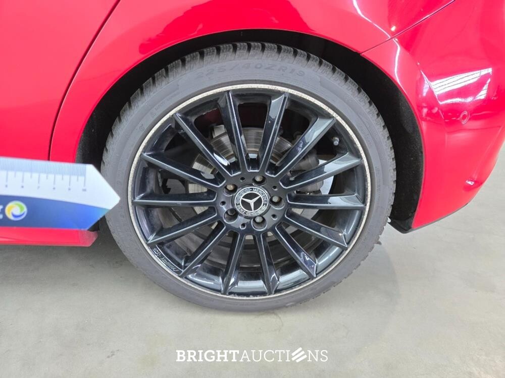 Mercedes-Benz A250 Premium Plus 224pk 2018 A-klasse, Z-090-JJ