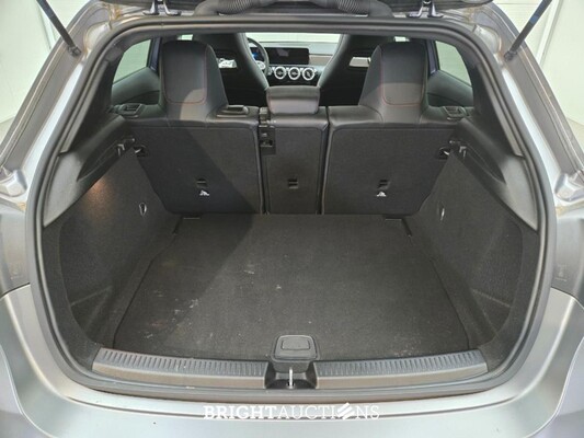 Mercedes-Benz A180 Business Solution AMG 136pk 2022 (Origineel-NL) A-klasse, P-648-PP
