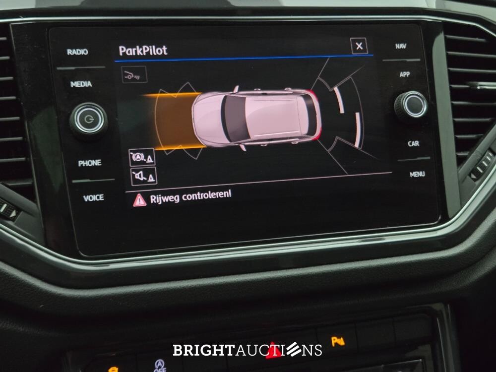 Volkswagen T-Roc Sport 1.5 TSI 150pk 2019, X-261-JK