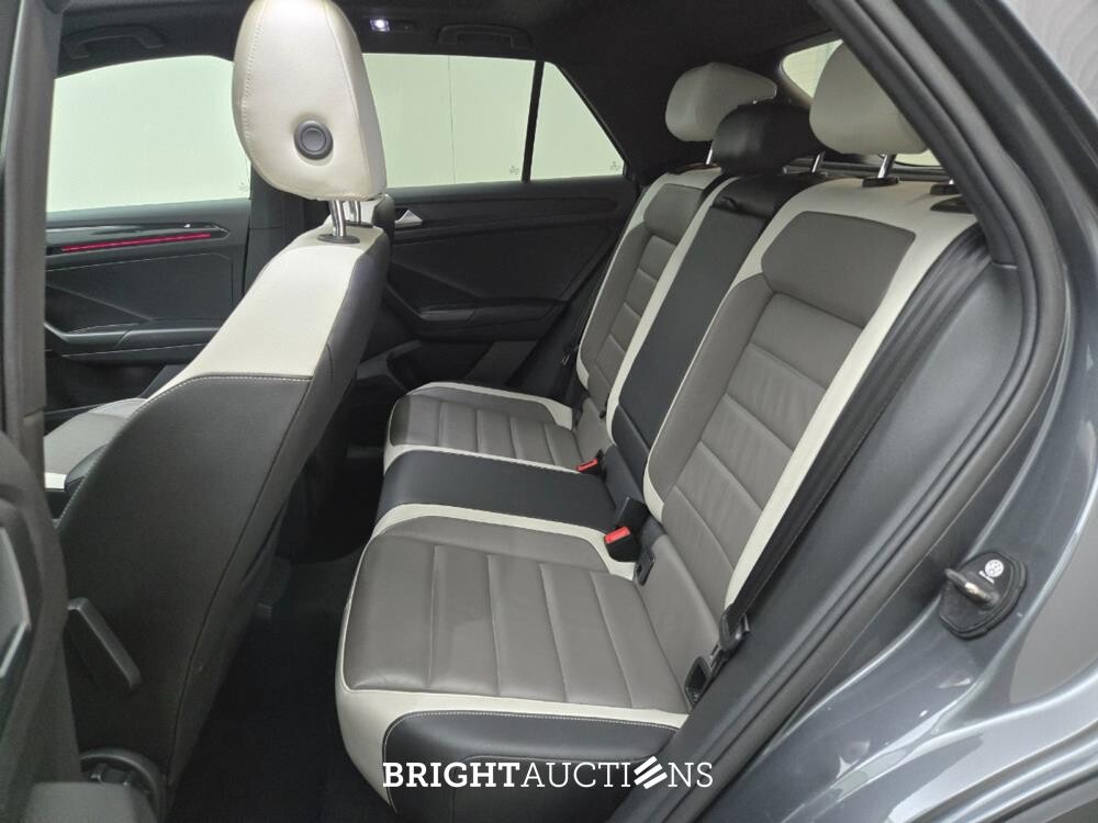 Volkswagen T-Roc Sport 1.5 TSI 150pk 2019, X-261-JK