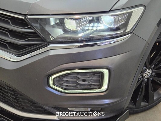Volkswagen T-Roc Sport 1.5 TSI 150pk 2019, X-261-JK