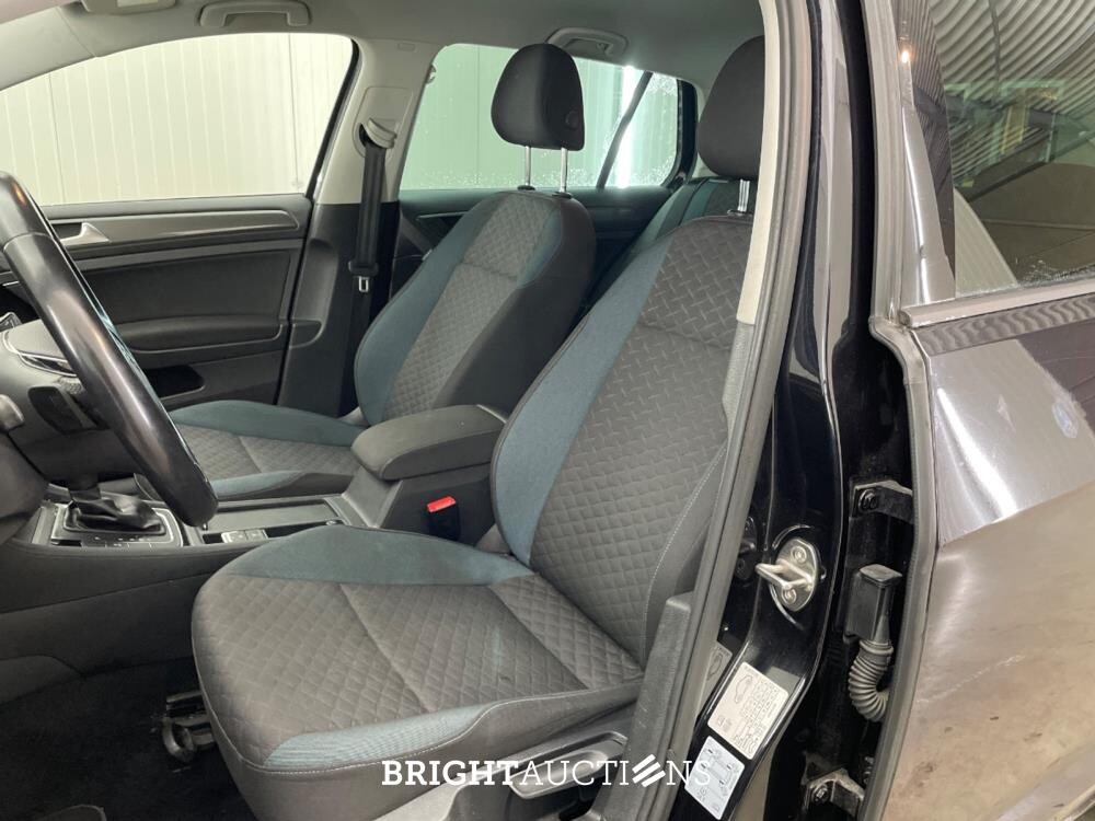 Volkswagen Golf Highline Business R 2.0 TDI 150pk 2019, Z-403-NZ
