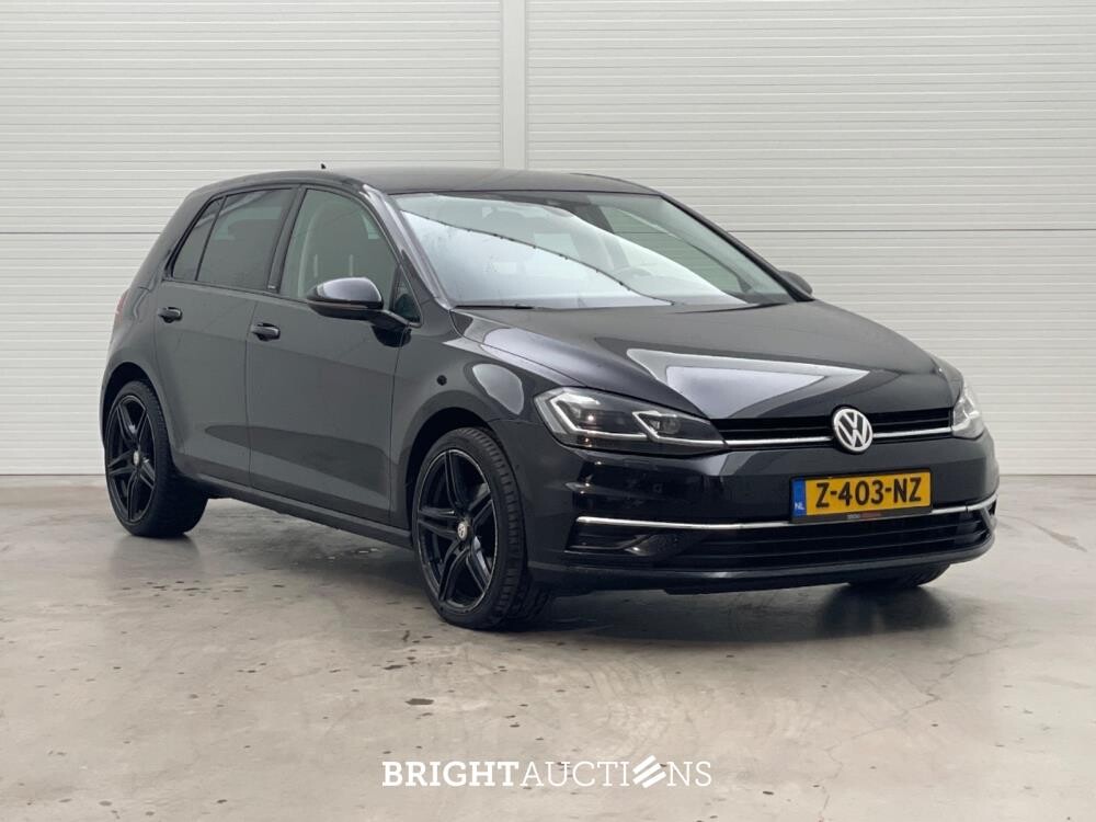 Volkswagen Golf Highline Business R 2.0 TDI 150pk 2019, Z-403-NZ