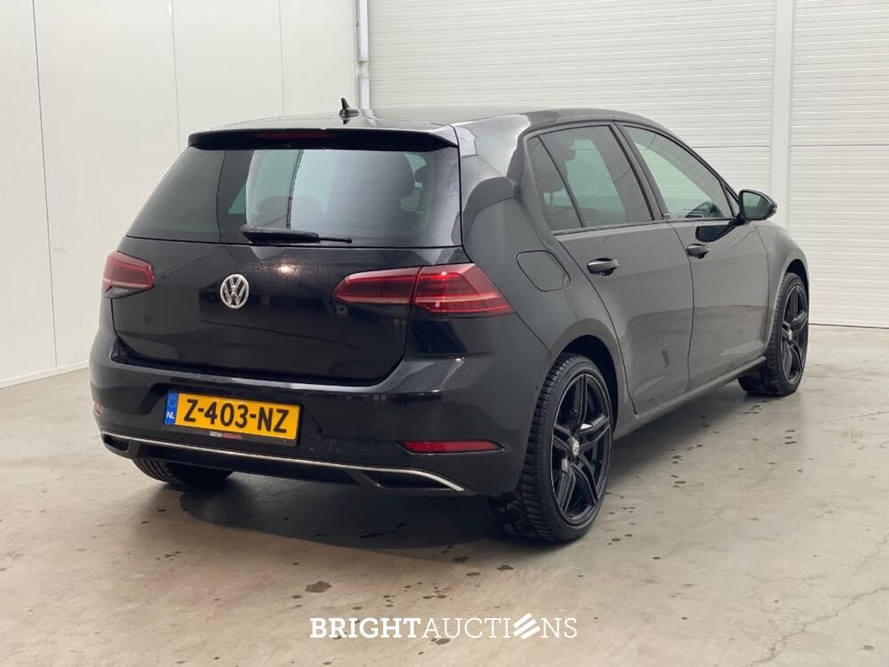 Volkswagen Golf Highline Business R 2.0 TDI 150pk 2019, Z-403-NZ