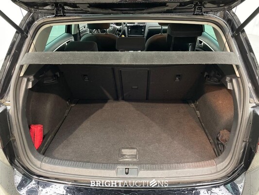 Volkswagen Golf Highline Business R 2.0 TDI 150pk 2019, Z-403-NZ
