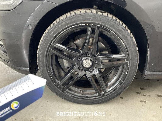 Volkswagen Golf Highline Business R 2.0 TDI 150pk 2019, Z-403-NZ