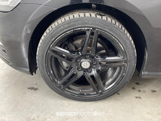 Volkswagen Golf Highline Business R 2.0 TDI 150pk 2019, Z-403-NZ