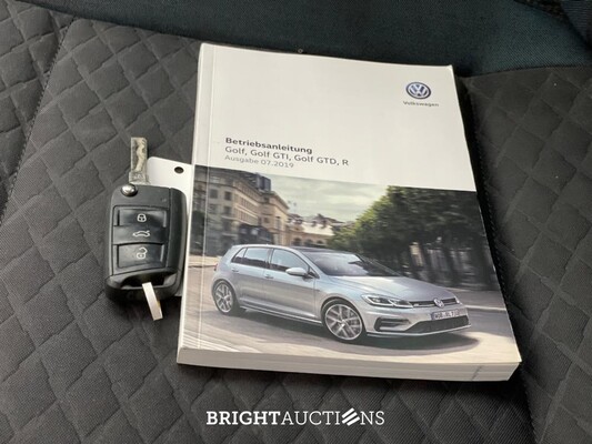 Volkswagen Golf Highline Business R 2.0 TDI 150pk 2019, Z-403-NZ