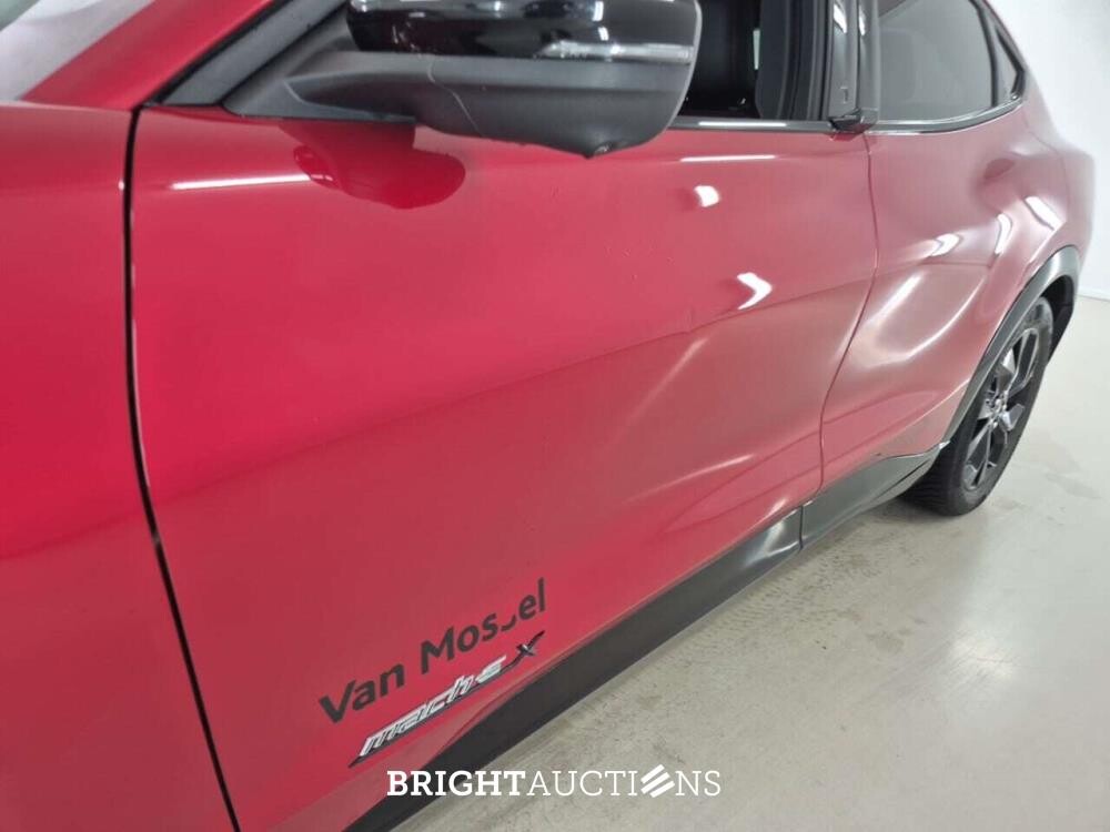Ford Mustang Mach-E Premium RWD 99 kWh 294pk 2023, 2DUK844