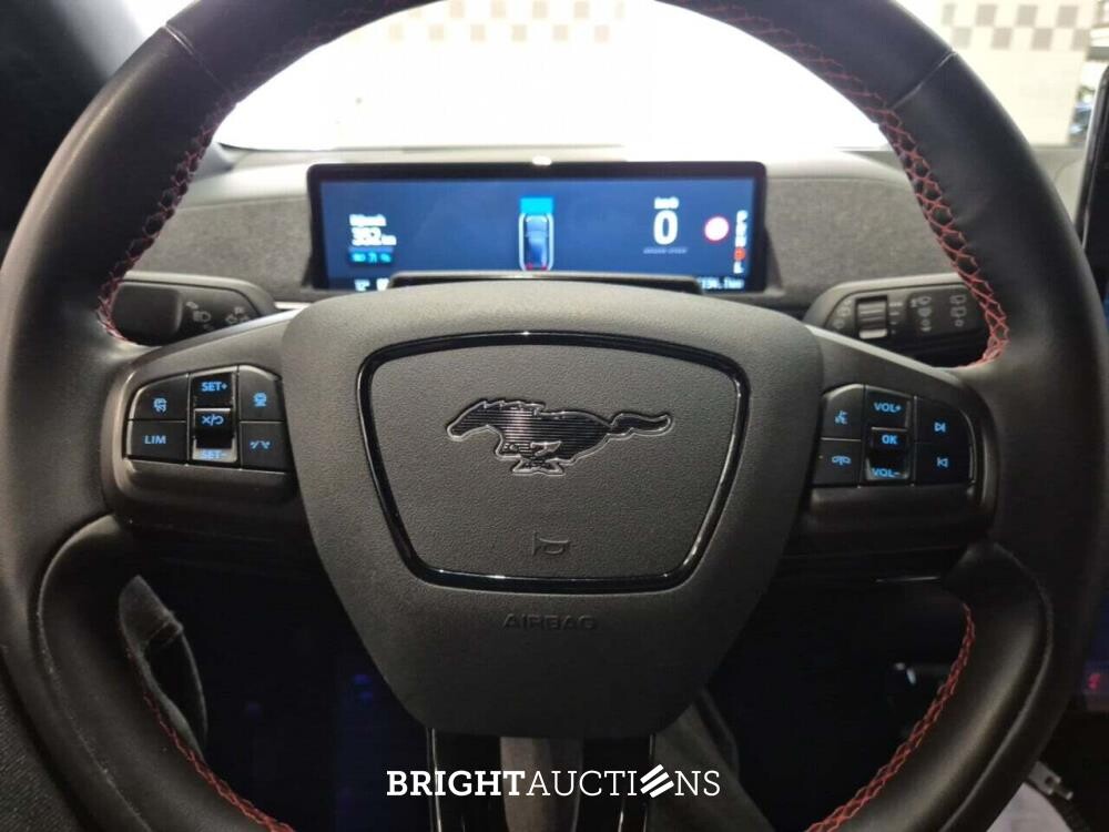 Ford Mustang Mach-E Premium RWD 99 kWh 294pk 2023, 2DUK844