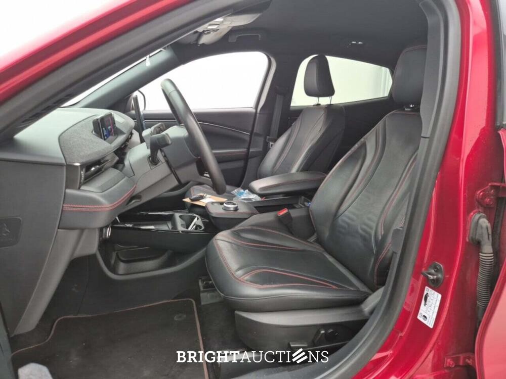Ford Mustang Mach-E Premium RWD 99 kWh 294pk 2023, 2DUK844